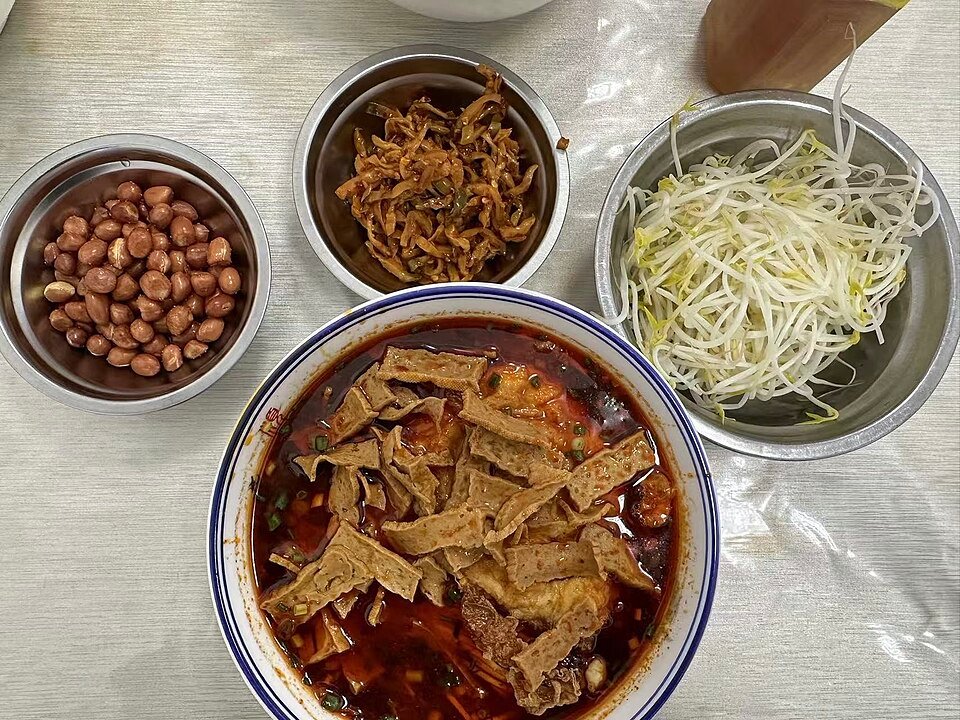 Spicy noodle soup with tofu